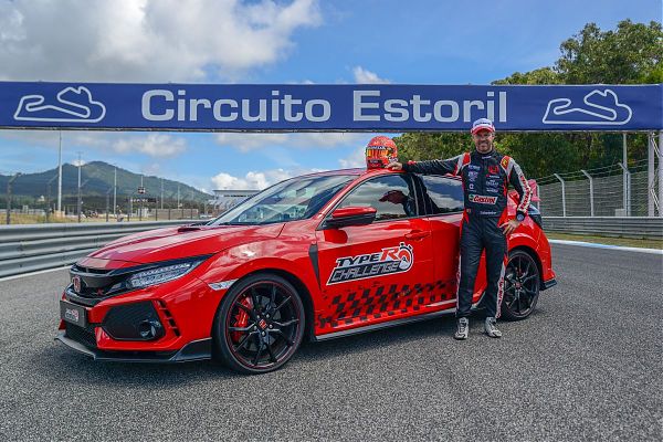 135770-honda-civic-type-r-sets-new-lap-record-at-estoril-circuit-in-portugal