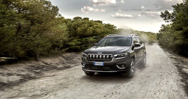 180906_Jeep_New-Cherokee-Limited_01