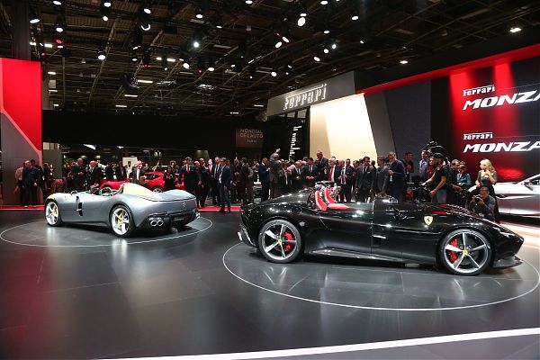 180985-car-ferrari-motor-show-paris