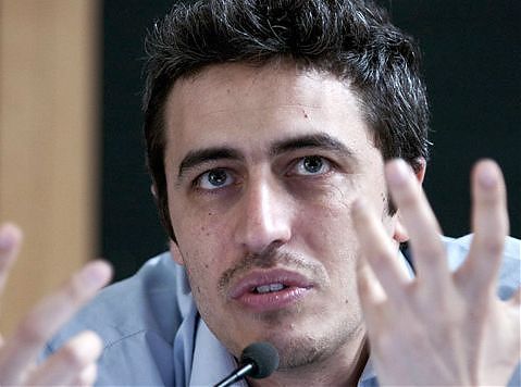 CINEMA: LUCHETTI DIRIGE PIF “RITRATTO CUBISTA UOMO MEDIO”