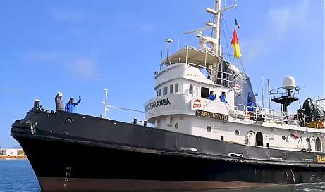 NAVE JONIO “SALVATI 49 MIGRANTI, ITALIA CI INDICHI PORTO SICURO”