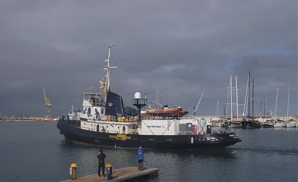 NAVE JONIO IN PORTO A LAMPEDUSA MA SEQUESTRATA DALLA FINANZA