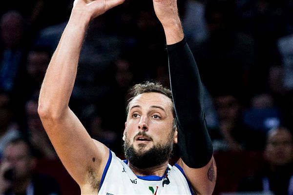 BASKET: NBA. BELINELLI NON BASTA, MIAMI FERMA RINCORSA SAN ANTONIO