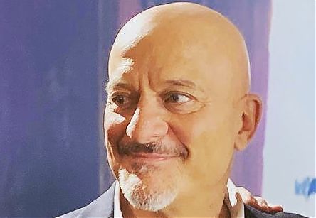 CINEMA: BISIO “IO PRESIDENTE CHE SI RIMBOCCA LE MANICHE”