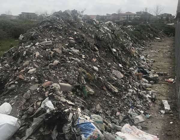 TERRA DEI FUOCHI, SEQUESTRATA DISCARICA ABUSIVA, 7 DENUNCE