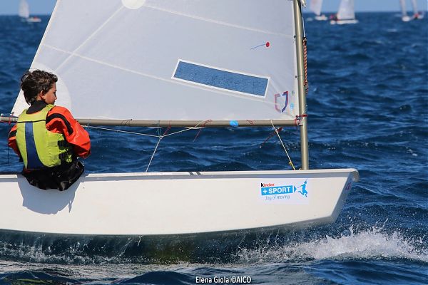 VELA: A SENIGALLIA 2^ TAPPA TROFEO OPTIMIST ITALIA KINDER + SPORT