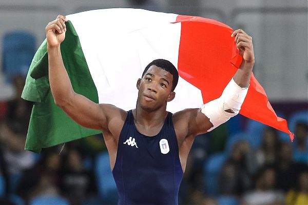 LOTTA: EUROPEI. CHAMIZO NELLA STORIA, 3° TITOLO IN 3 DIVERSE CATEGORIE