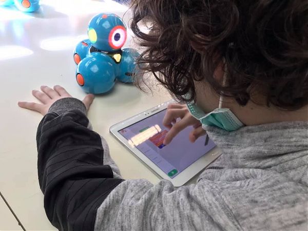 AL BAMBINO GESÙ PICCOLI PAZIENTI A SCUOLA DI ROBOTICA