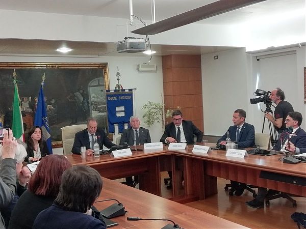 BASILICATA: BARDI UFFICIALIZZA SQUADRA GOVERNO, FANELLI VICEPRESIDENTE