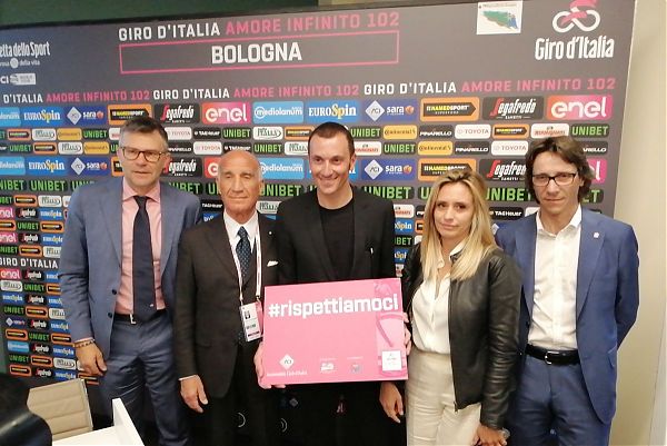 CICLISMO: PRESENTATA CAMPAGNA DI SENSIBILIZZAZIONE #RISPETTIAMOCI