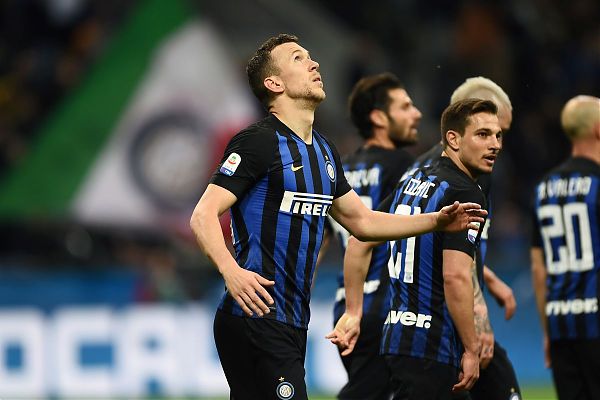 CALCIO: SERIE A. L’INTER TORNA AL TERZO POSTO, CHIEVO BATTUTO 2-0