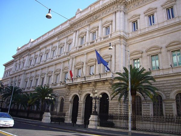 A MARZO DEBITO PUBBLICO SCENDE A 2.358,8 MILIARDI