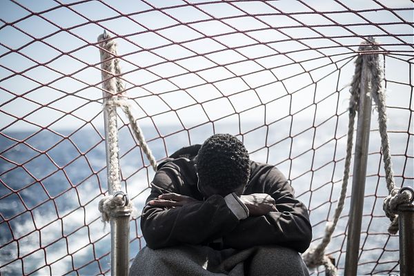 SEA WATCH AD UN MIGLIO DA LAMPEDUSA, SALVINI “PORTI RESTANO CHIUSI”