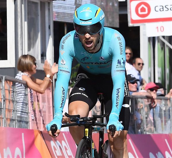 GIRO2019: A COMO VINCE CATALDO, BENE NIBALI, CARAPAZ RESTA ROSA