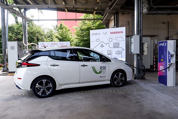 MOBILITÀ ELETTRICA, ARRIVA IN ITALIA LA PRIMA “VEHICLE TO GRID”