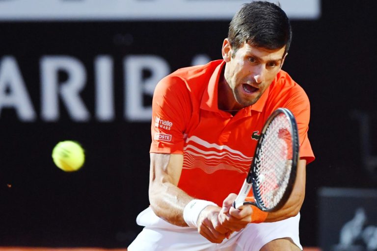 TENNIS: ROLAND GARROS. CARUSO AL TERZO TURNO, ORA DJOKOVIC