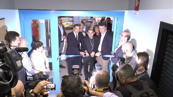 AL VIA A MILANO CARRELLO SOSPESO, GARA SOLIDARIETÀ FONDAZIONE CARIPLO