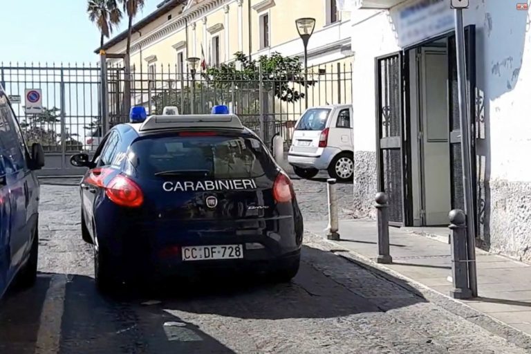 CAMORRA NEGLI APPALTI PUBBLICI, 7 ARRESTI NEL NAPOLETANO