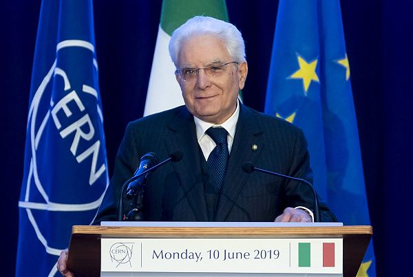 MATTARELLA “INACCETTABILI SCETTICISMI SU METODO SCIENTIFICO”