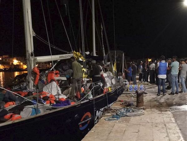 TUTTI SBARCATI DA NAVE ALEX, PORTAVOCE “MAI RIFIUTATO AIUTO”