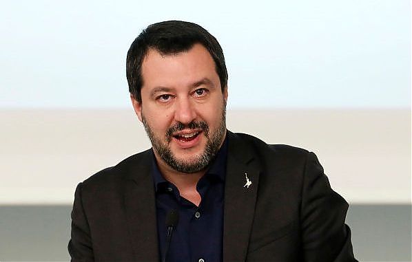 SALVINI SCRIVE ALLA TUNISIA “RIMPATRI MIGRANTI CON NAVI DI LINEA”