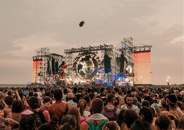 ESTATHE MAIN SPONSOR DEL TOUR DI JOVANOTTI