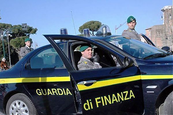 TRUFFE ONLINE, 4 ARRESTI E SEQUESTRO BENI