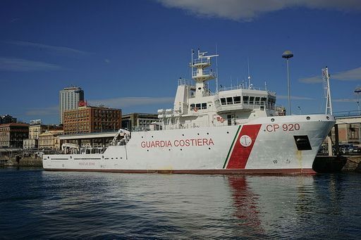 SALVINI “NELLE PROSSIME ORE SBARCO MIGRANTI DALLA GREGORETTI”