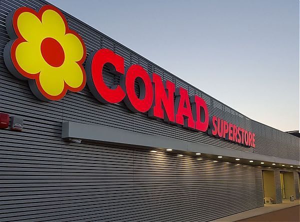 CONAD COMPLETA L’ACQUISIZIONE DI AUCHAN ITALIA