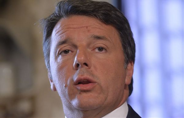 RENZI “SALVINI HA PAURA E OFFRE TUTTO A DI MAIO”