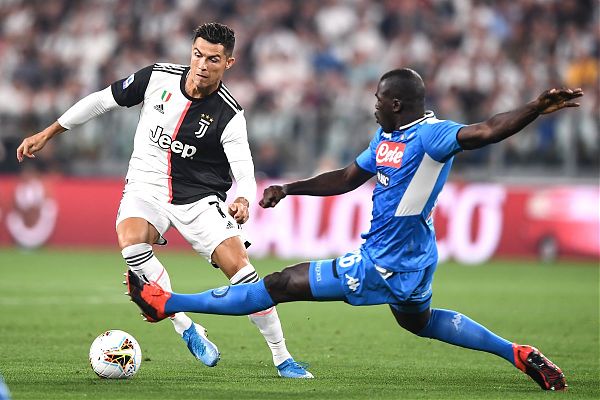 IL NAPOLI RIMONTA 3 GOL POI CEDE 4-3 CONTRO LA JUVE NEL RECUPERO