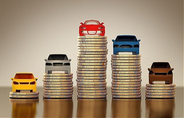 MERCATO DELL’AUTO IN CALO AD AGOSTO