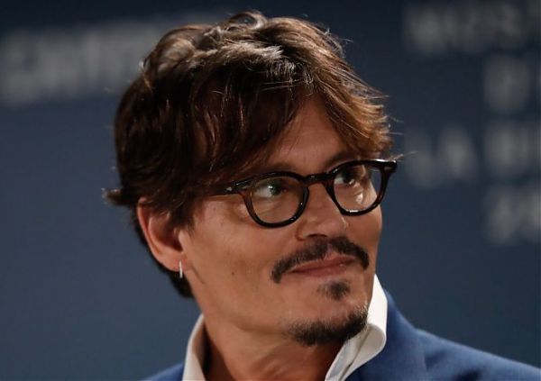 VENEZIA, WAITING FOR THE BARBARIANS CON JOHNNY DEPP CHIUDE IL CONCORSO