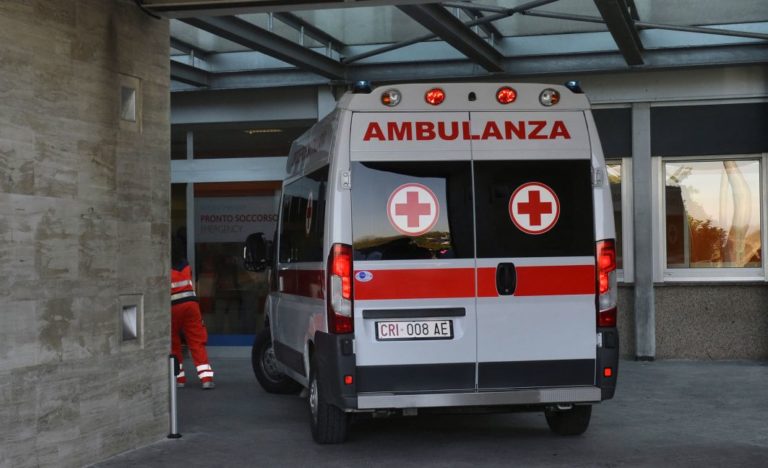 TRAGEDIA NEL CASERTANO, BIMBO DI 8 ANNI MUORE INVESTITO DA UN’AUTO