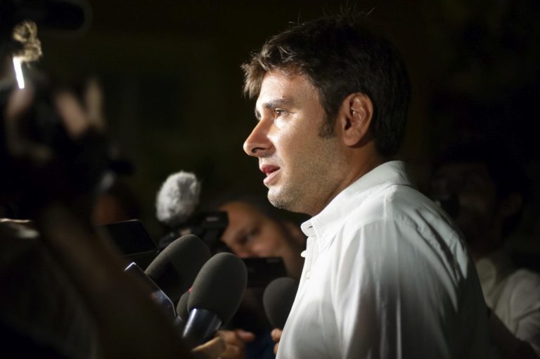 DI BATTISTA “PARAGONE UN VERO GRILLINO”