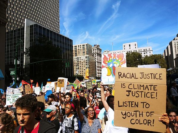 NEW YORK IN CORTEO PER IL CLIMA