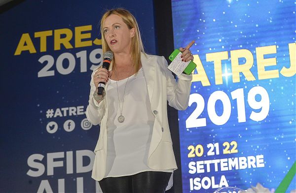 MELONI “CENTRODESTRA FIRMI UN PATTO ANTI-INCIUCIO”