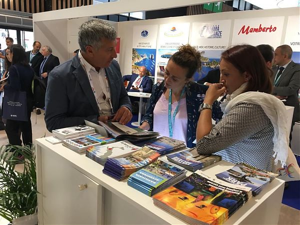 AGENZIA PROMOZIONE TERRITORIALE A FIERA TURISMO DI PARIGI