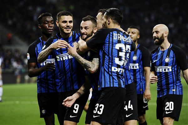 INTER TRAVOLGE CAGLIARI 4-0 E VOLA AL TERZO POSTO