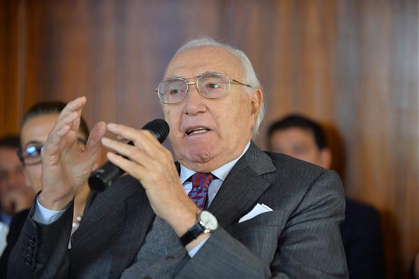 LA RAI FESTEGGIA PIPPO BAUDO