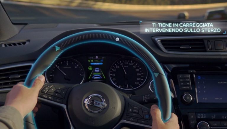SU NISSAN QASHQAI ARRIVA IL SISTEMA PROPILOT
