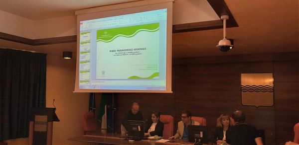 ROSA “OBIETTIVO PIANO PAESAGGISTICO ENTRO SEI MESI”