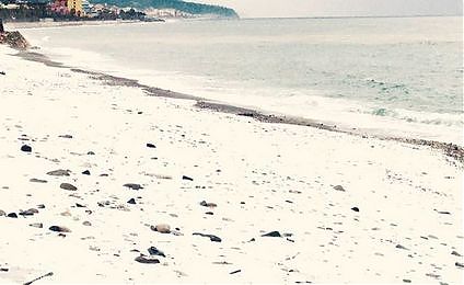 FREDDO IN ARRIVO, NEVE SU SPIAGGE ADRIATICHE E SUD