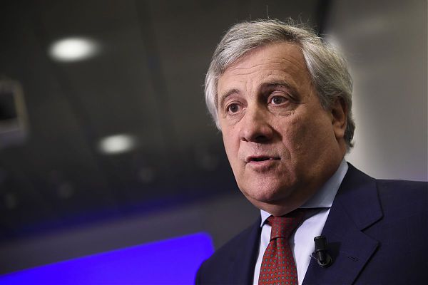 TAJANI “LEGA PERDE SENZA FI”