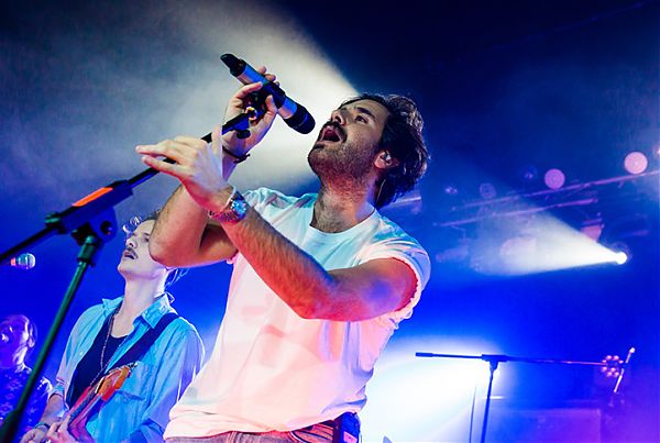 TOMMASO PARADISO LASCIA I THEGIORNALISTI