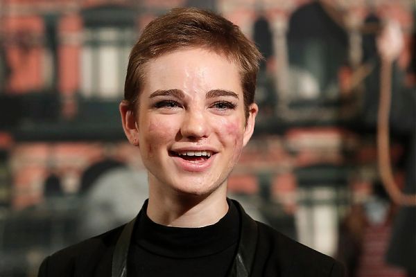 BEBE VIO IN PEDANA ANCHE NELLA SCIABOLA