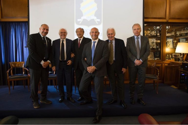 A CASERTA LO SPETTACOLO DELLA REGGIA CHALLENGE CUP