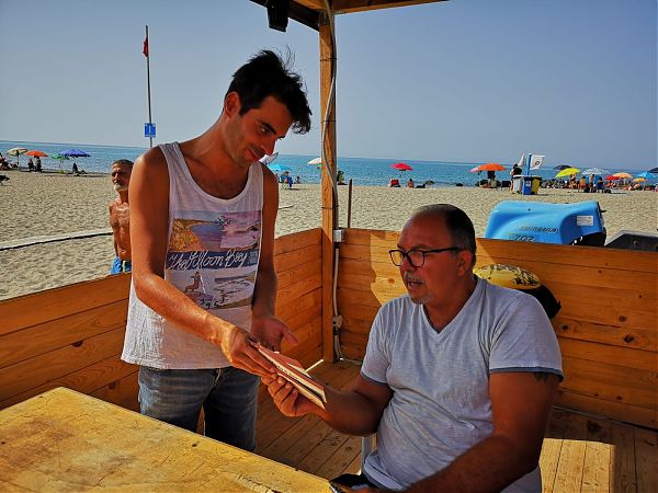 RIFIUTI, CAMPAGNA AMA SU LITORALE ROMANO