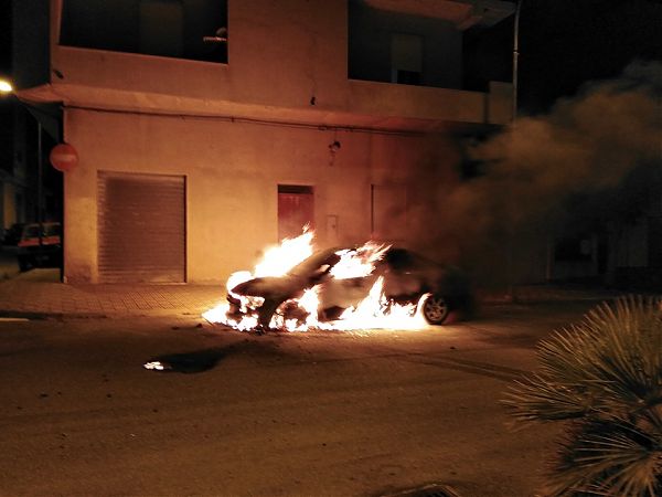 DUE ATTENTATI INCENDIARI NEL NUORESE