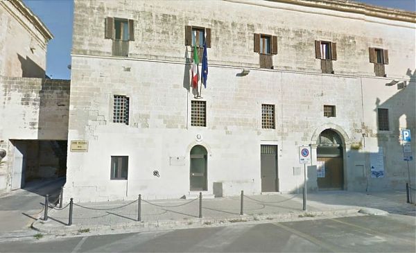 CASE IN CAMBIO DI VOTI, 9 ARRESTI A LECCE
